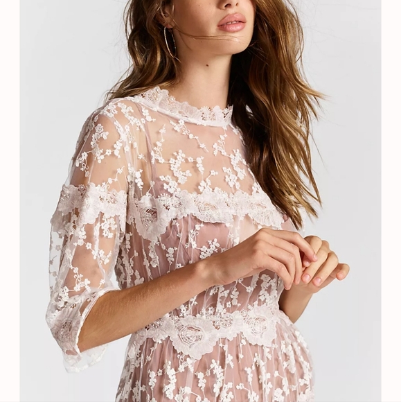 🍒NWT🍒 FL&L ROSEBUD ETHEREAL MAXI DRESS - Picture 4 of 7